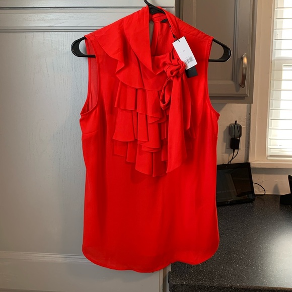 Sleeveless Coral Ruffle top - Picture 3 of 3